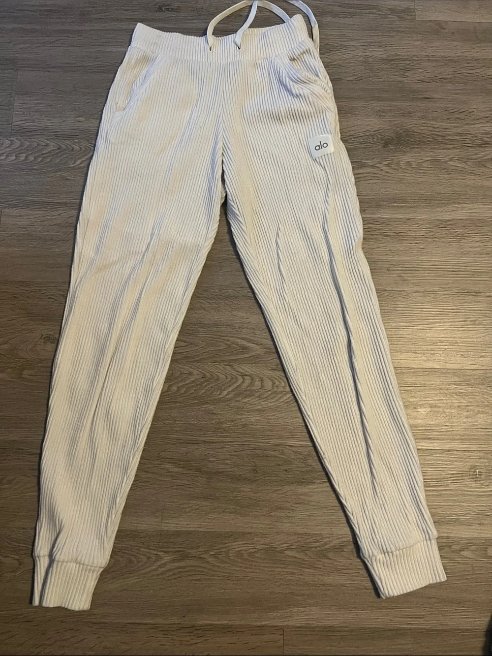 ALO Yoga Cream Ribbed Track Pants